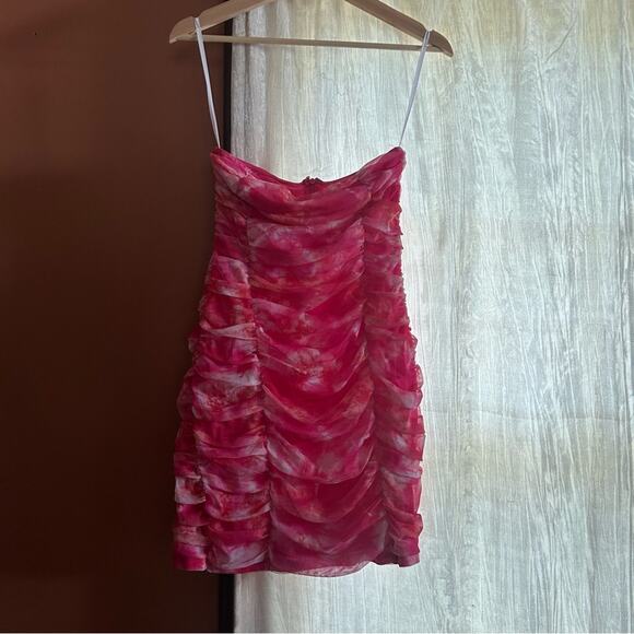Superdown Revolve Ivanna Strapless‎ Mini Dress Hot Pink Tie Dye Ruched Size M - Picture 2 of 7
